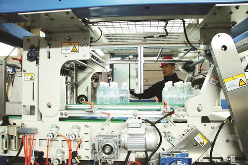 液體壁紙 大名飛速轉(zhuǎn)動(dòng)的工業(yè)之輪背后的家居藝術(shù)新星